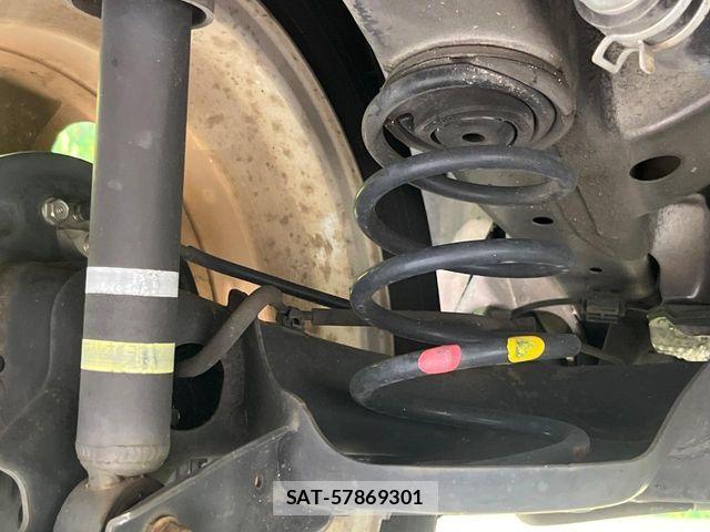 Suzuki WAGON R 2017-04 8211059-19