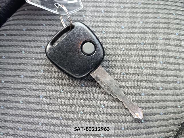 Suzuki WAGON R 2015-04 8211066-11