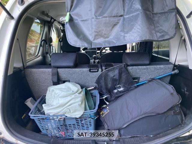Suzuki WAGON R 2017-08 8211064-16