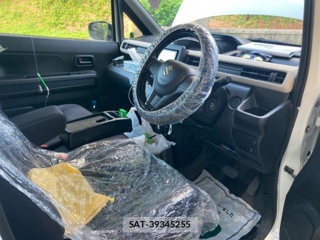 Suzuki WAGON R 2017-08 8211064-18