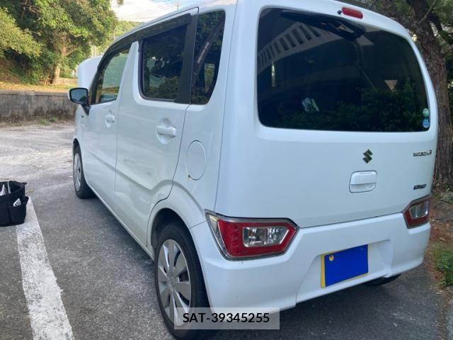 Suzuki WAGON R 2017-08 8211064-4