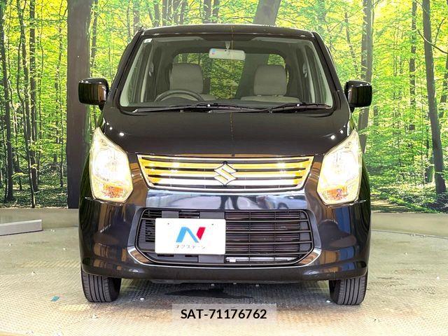 Suzuki WAGON R 2013-08 8211060-13