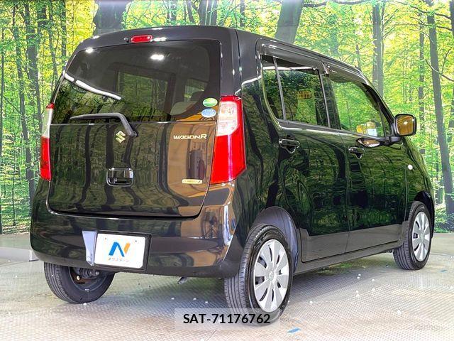 Suzuki WAGON R 2013-08 8211060-16