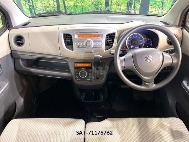 Suzuki WAGON R 2013-08 8211060-1
