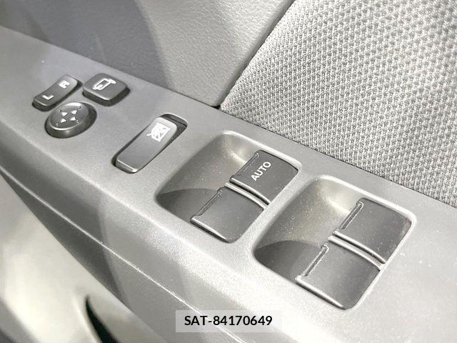 Suzuki WAGON R 2013-08 8211063-5