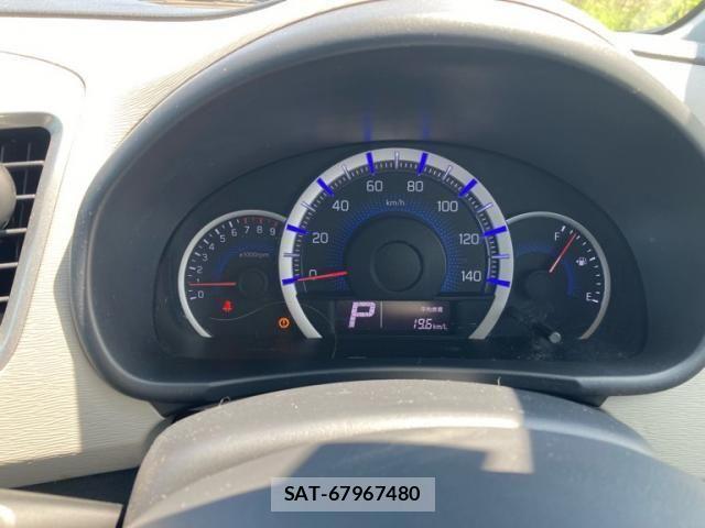 Suzuki WAGON R 2015-02 8232462-13