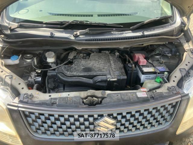 Suzuki WAGON R 2011-01 8232459-18