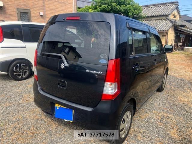 Suzuki WAGON R 2011-01 8232459-3