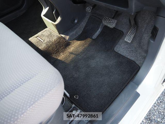 Suzuki WAGON R 2015-12 8232438-22