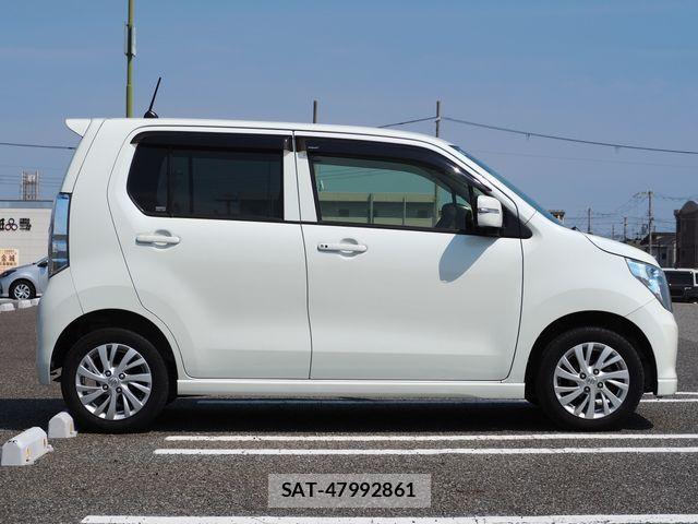 Suzuki WAGON R 2015-12 8232438-5