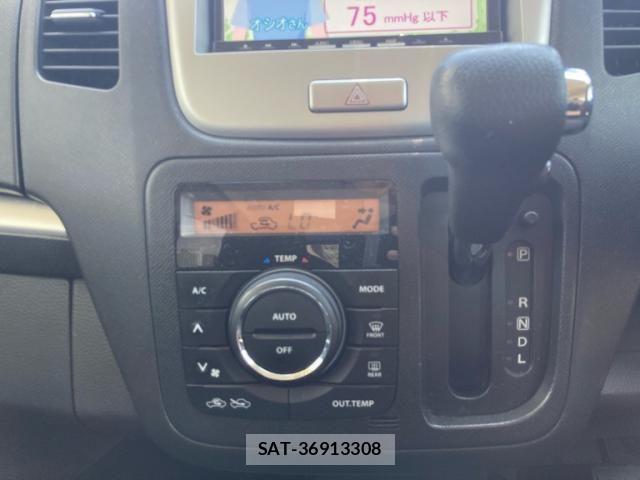Suzuki WAGON R 2011-08 8232441-21