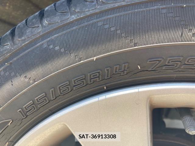 Suzuki WAGON R 2011-08 8232441-4