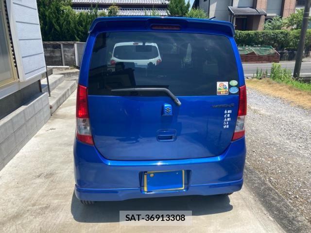 Suzuki WAGON R 2011-08 8232441-8