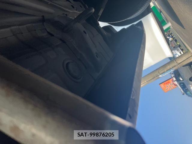 Suzuki WAGON R 2009-11 8232448-12