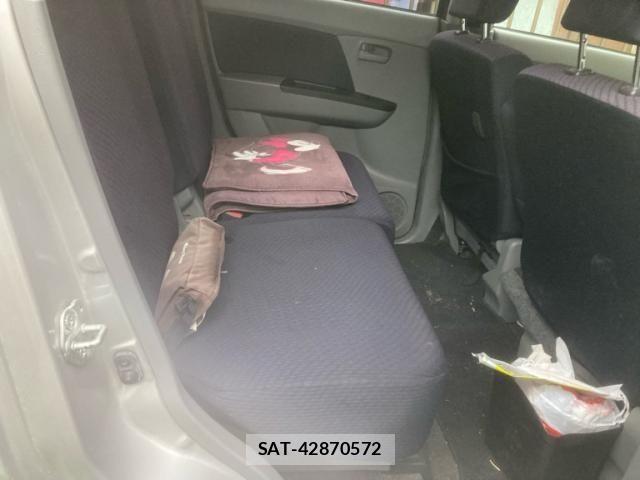 Suzuki WAGON R 2010-08 8232450-11