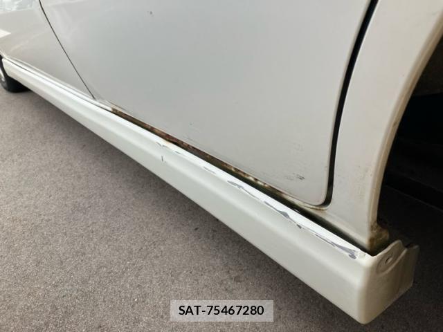 Suzuki WAGON R 2011-06 8232460-12