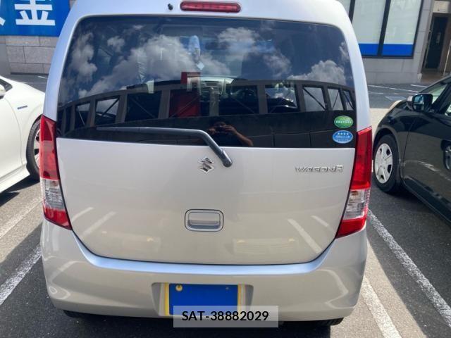 Suzuki WAGON R 2012-08 8232446-4