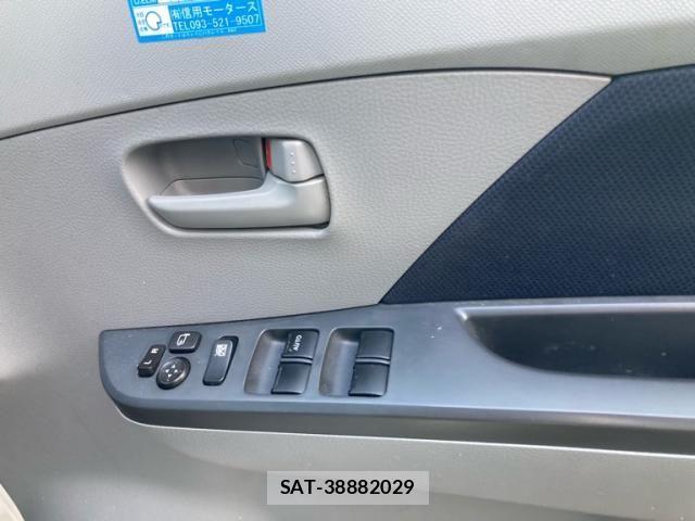 Suzuki WAGON R 2012-08 8232446-7
