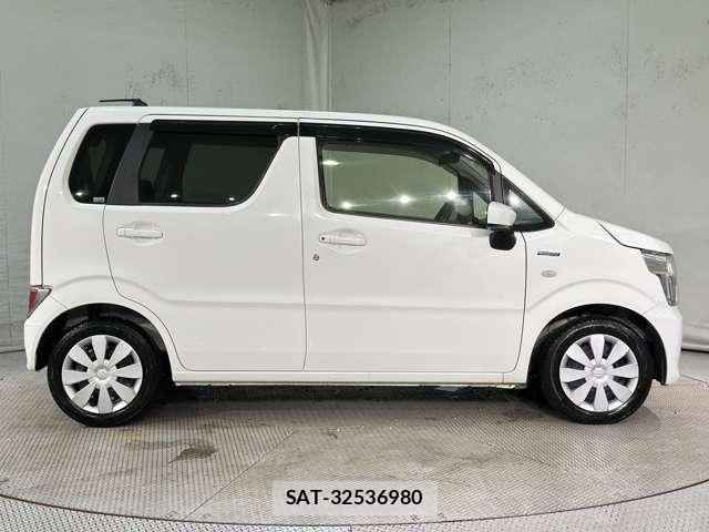 Suzuki WAGON R 2021-06 8247185-3