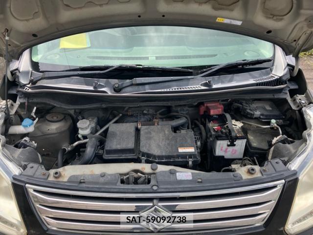 Suzuki WAGON R 2013-06 8247196-12