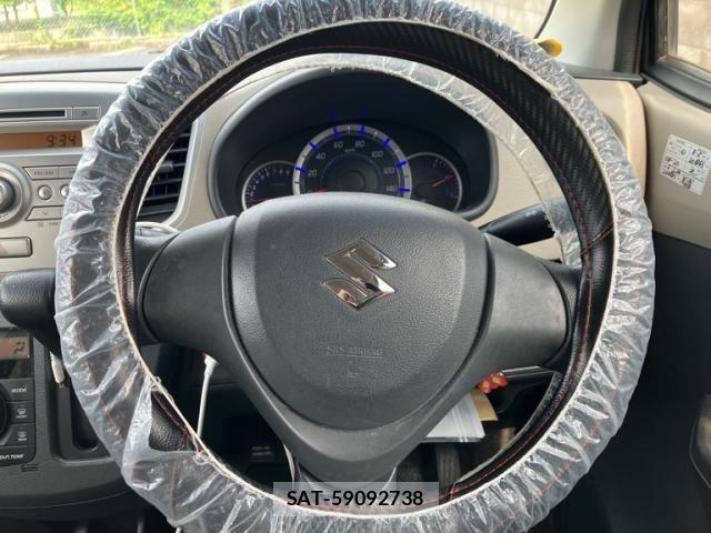 Suzuki WAGON R 2013-06 8247196-14