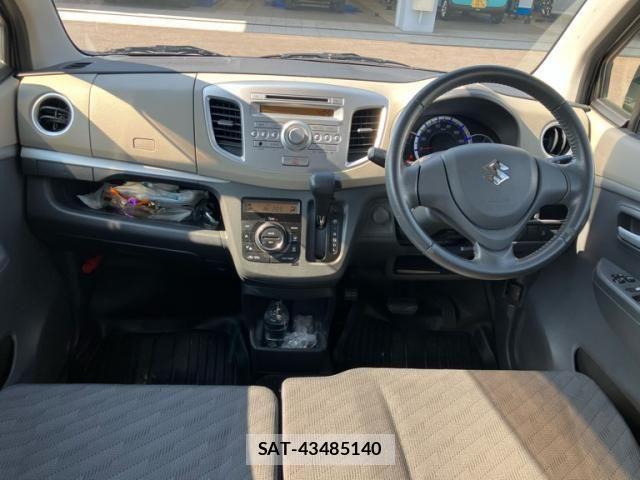 Suzuki WAGON R 2012-09 8318160-13