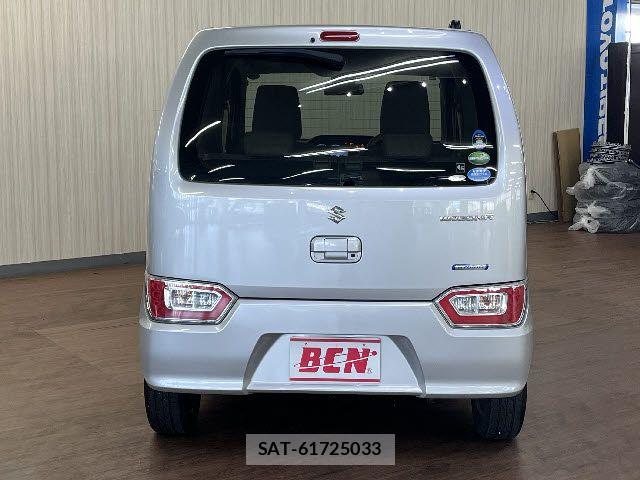 Suzuki WAGON R 2017-11 8318151-11