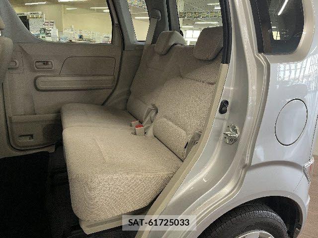 Suzuki WAGON R 2017-11 8318151-12
