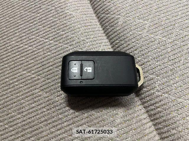 Suzuki WAGON R 2017-11 8318151-25