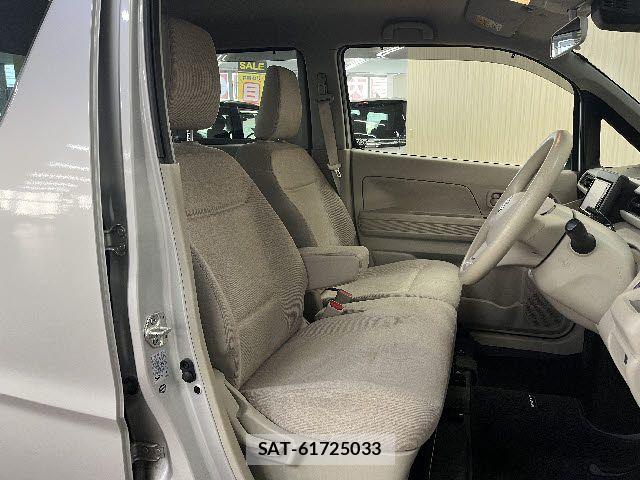 Suzuki WAGON R 2017-11 8318151-3
