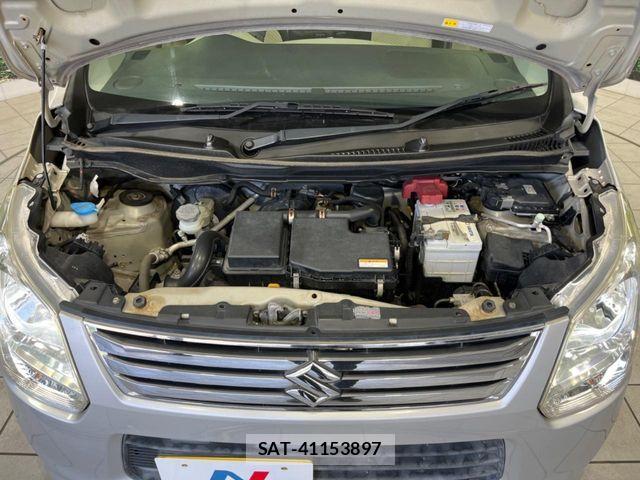 Suzuki WAGON R 2013-11 8318158-16