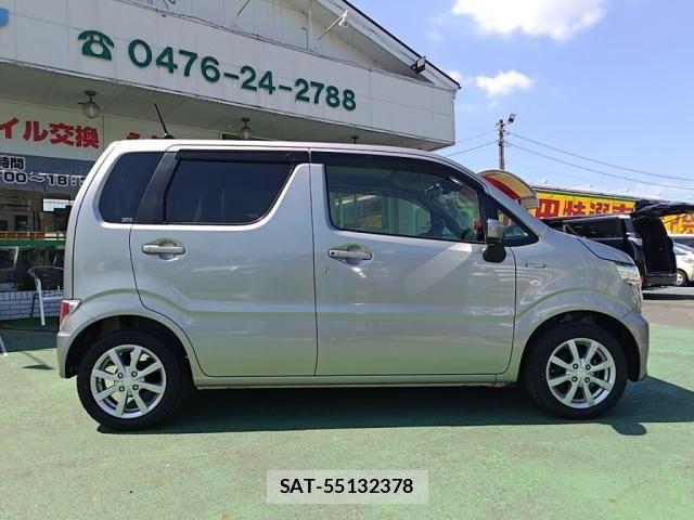 Suzuki WAGON R 2019-08 8318144-10