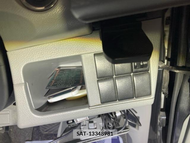 Suzuki WAGON R 2010-04 8318167-14