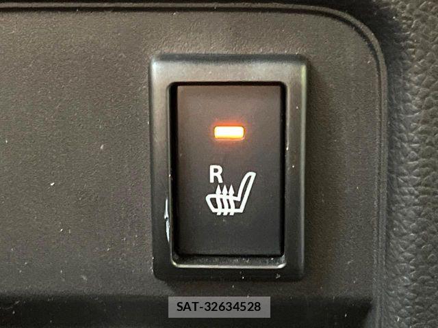 Suzuki WAGON R 2017-05 8318145-6