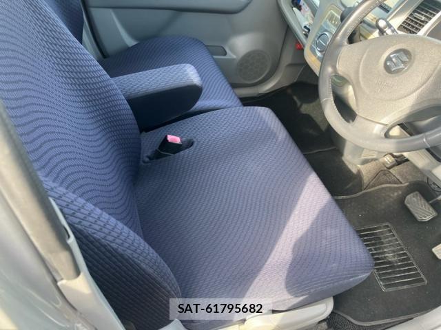 Suzuki WAGON R 2010-08 8318169-11
