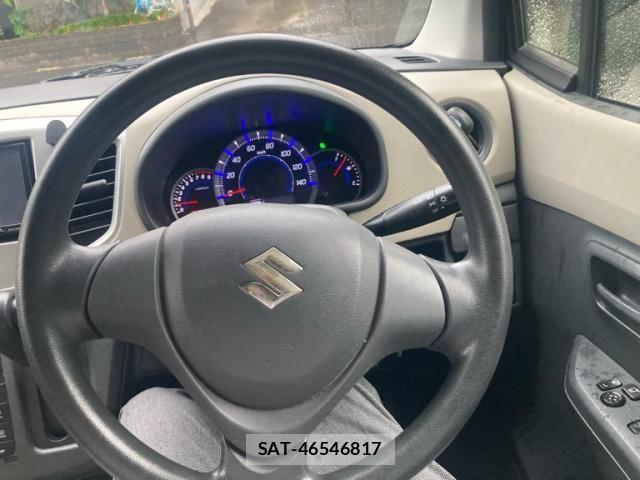 Suzuki WAGON R 2013-10 8318168-9