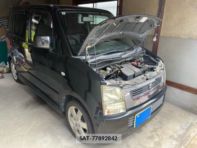 Suzuki WAGON R 2004-03 8318188-2