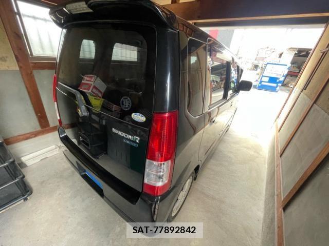 Suzuki WAGON R 2004-03 8318188-8