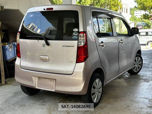 Suzuki WAGON R 2015-06 8338544-3