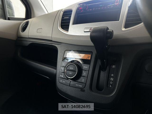 Suzuki WAGON R 2015-06 8338544-8