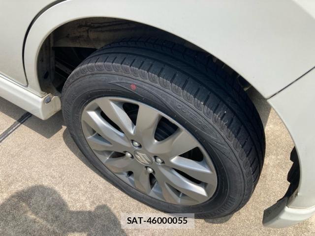 Suzuki WAGON R 2012-01 8338549-4