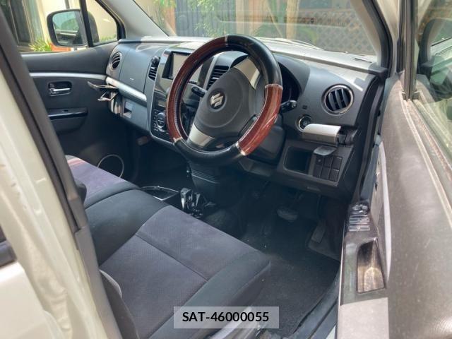 Suzuki WAGON R 2012-01 8338549-6