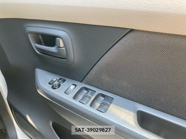 Suzuki WAGON R 2015-09 8338547-7