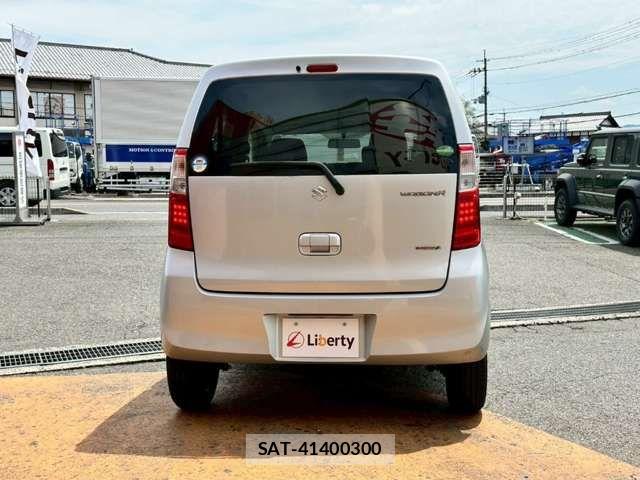 Suzuki WAGON R 2012-11 8369838-12