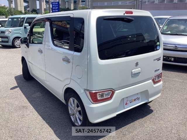 Suzuki WAGON R 2019-06 8369786-13