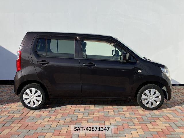 Suzuki WAGON R 2015-08 8369836-5