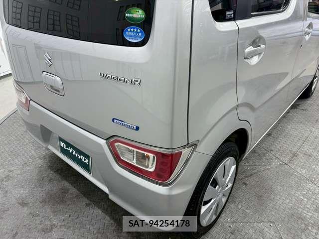 Suzuki WAGON R 2019-05 8369821-7