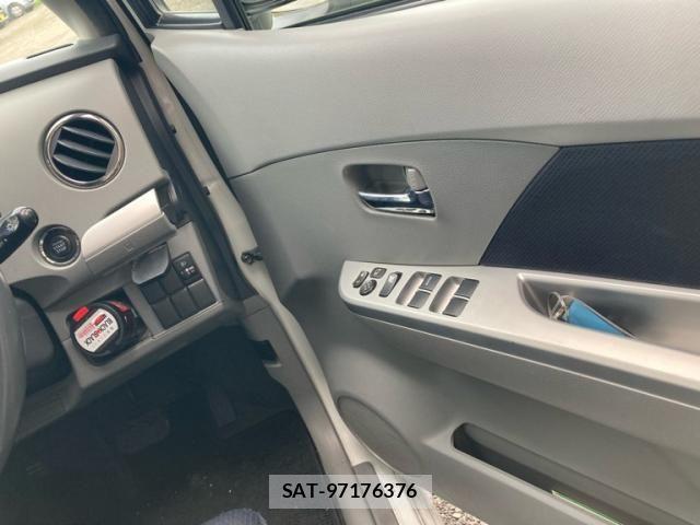 Suzuki WAGON R 2011-01 8369846-13