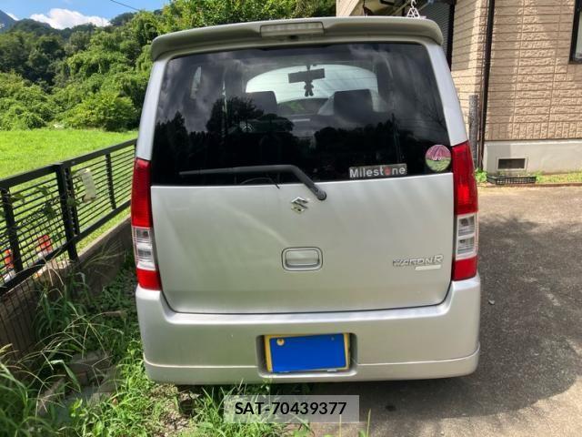 Suzuki WAGON R 2005-08 8369843-4