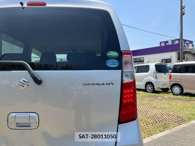 Suzuki WAGON R 2015-11 8369828-14